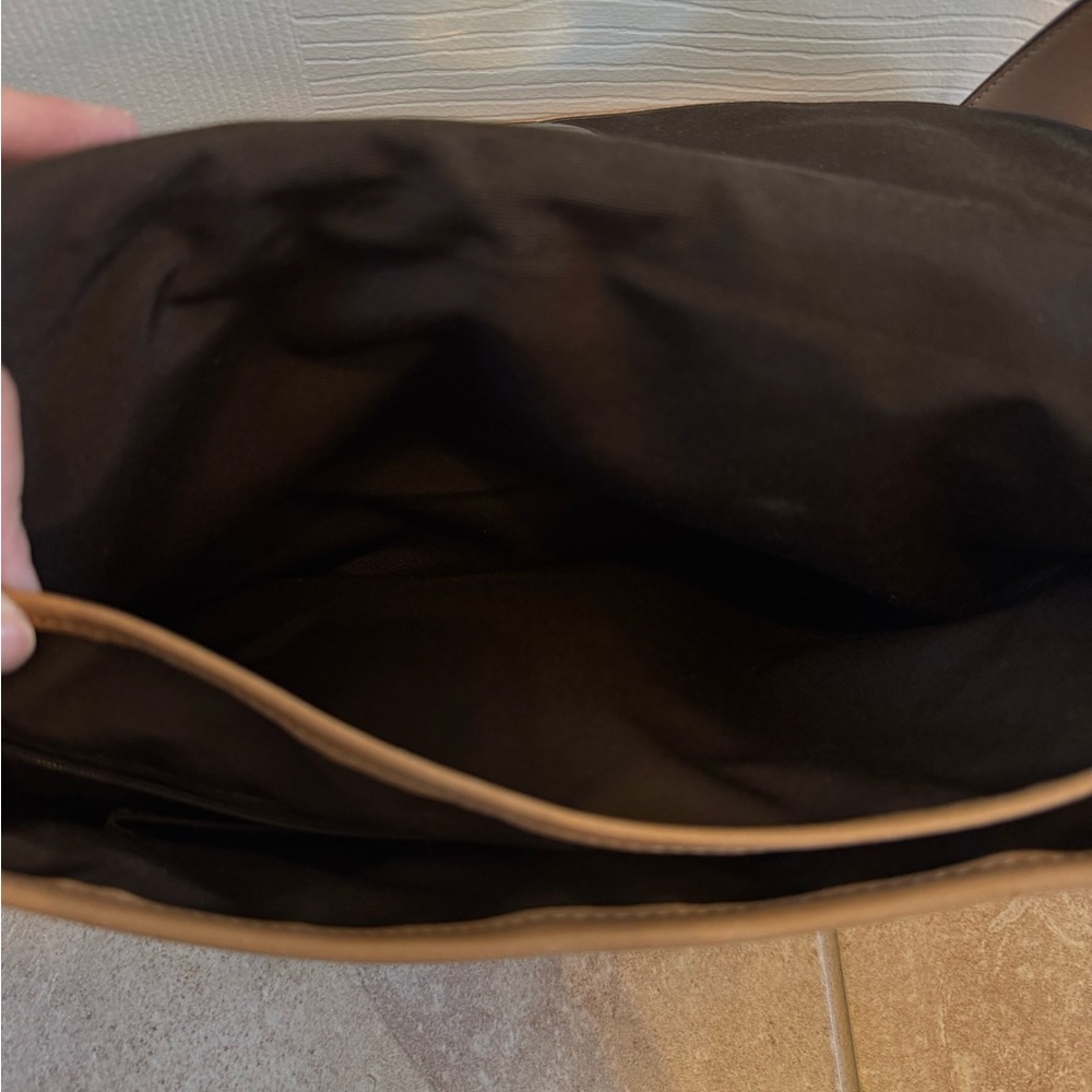 NWOT-COACH Shoulder Tan Bag - Picture 11 of 16